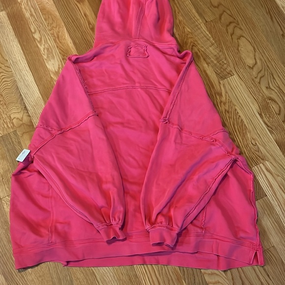 We The Free Hoodie Size Medium NWT - Picture 13 of 13